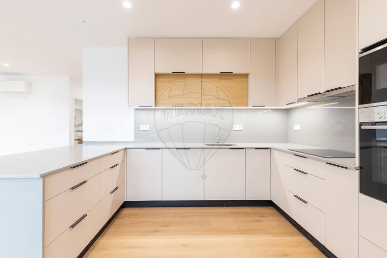 Moradia T3 para Venda em Ramalhal Foto 7