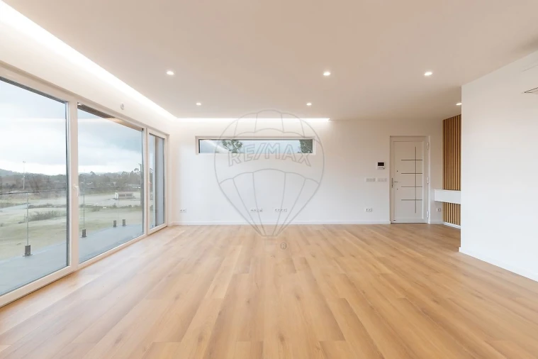 Moradia T3 para Venda em Ramalhal Foto 6