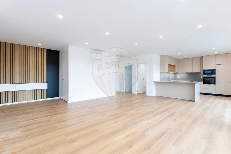 Moradia T3 para Venda em Ramalhal Foto 3