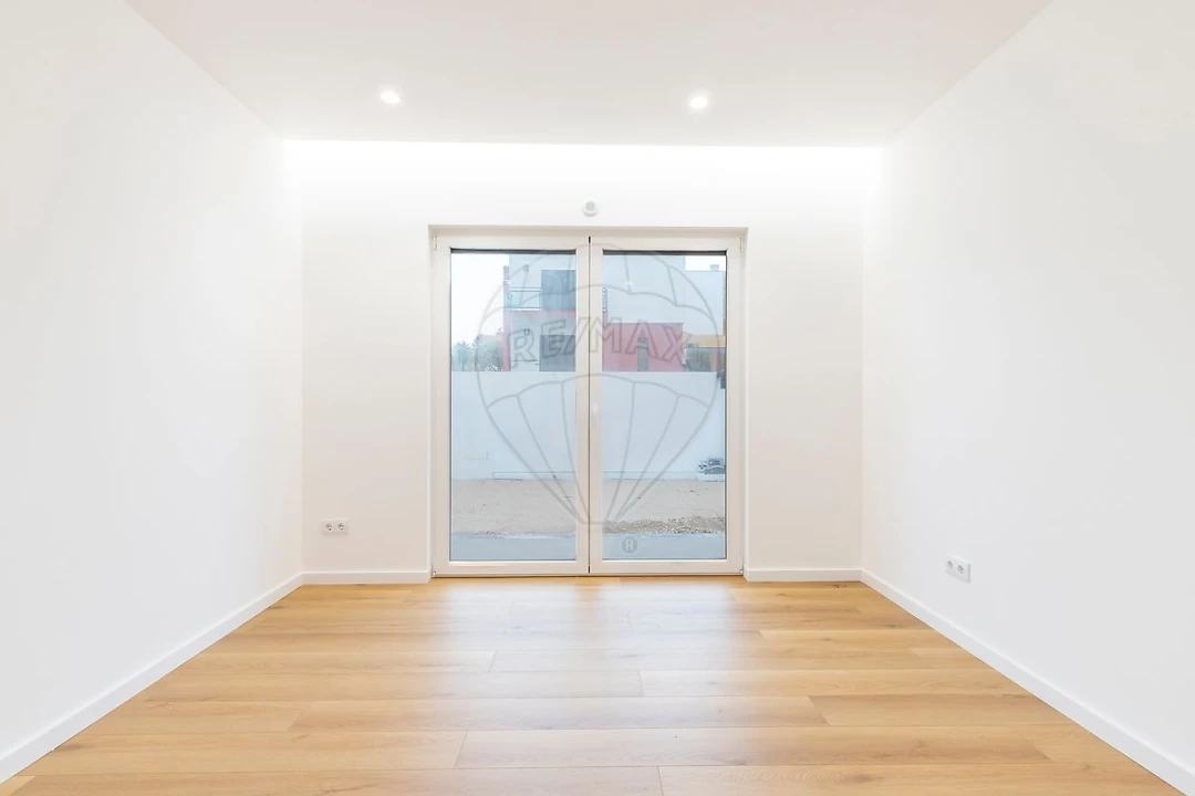 Moradia T3 para Venda em Ramalhal Foto 21