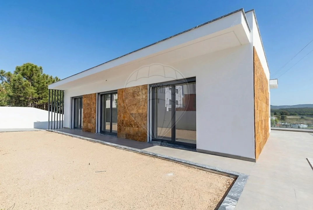 Moradia T3 para Venda em Ramalhal Foto 34