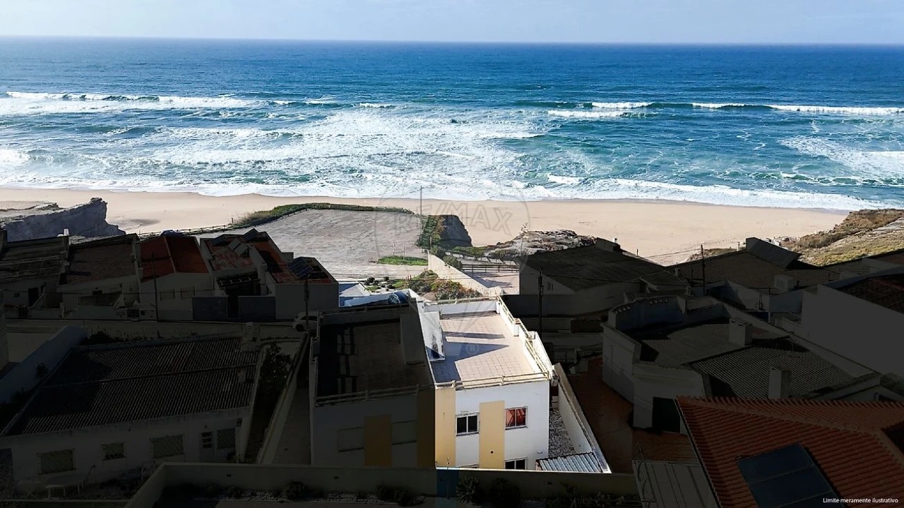 Moradia T4 para Venda em A dos Cunhados e Maceira Foto 1