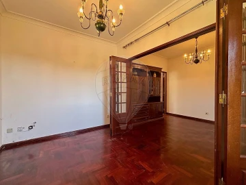 Moradia T3 para Venda em Sapataria