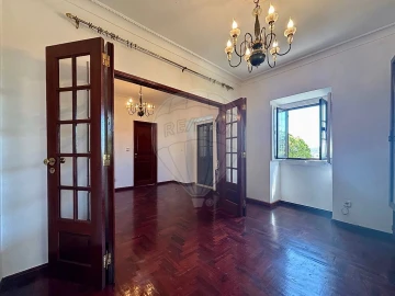 Moradia T3 para Venda em Sapataria