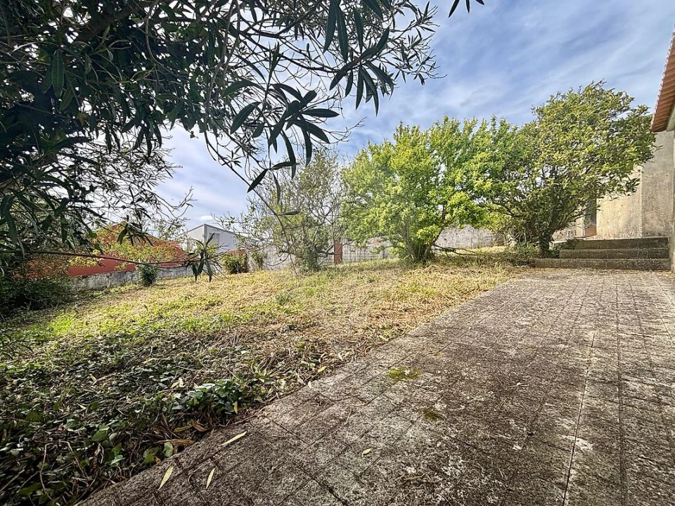 Moradia T3 para Venda em Sapataria Foto 38