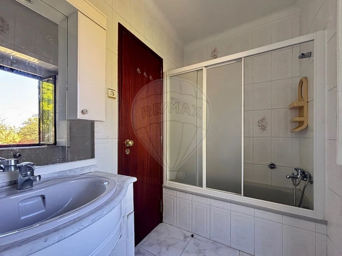 Moradia T3 para Venda em Sapataria Foto 4