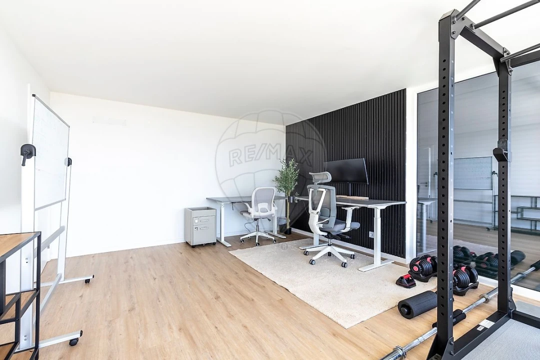 Moradia T4 para Venda em Atouguia da Baleia Foto 39