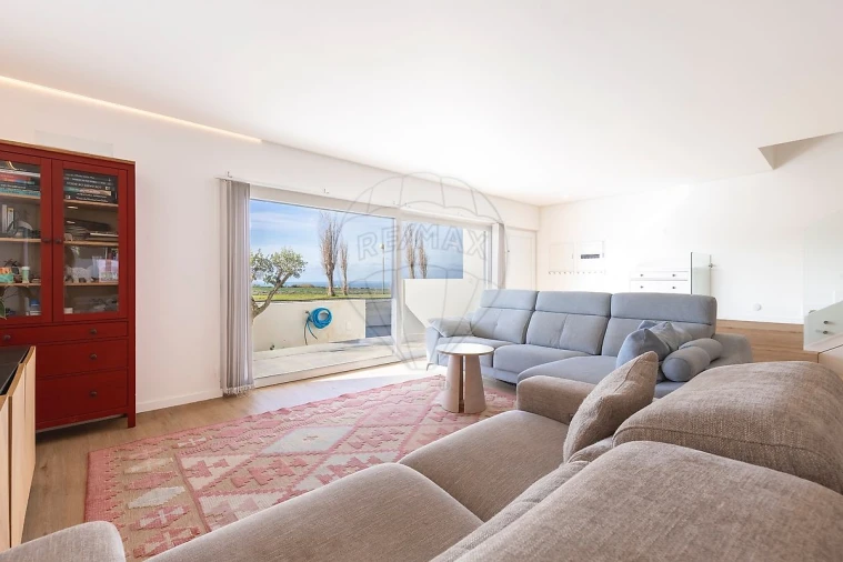 Moradia T4 para Venda em Atouguia da Baleia Foto 11