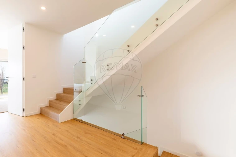 Moradia T4 para Venda em Atouguia da Baleia Foto 34