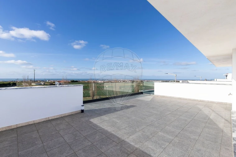 Moradia T4 para Venda em Atouguia da Baleia Foto 41