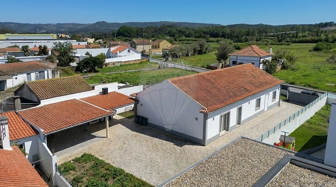 Moradia T3 para Venda em Ramalhal Foto 26