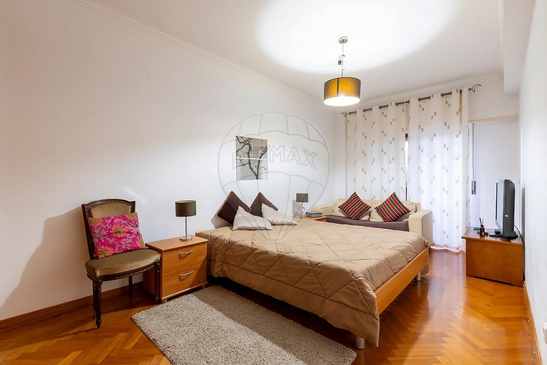 Apartamento T2 para Venda em Póvoa de Santa Iria e Forte da Casa Foto 17