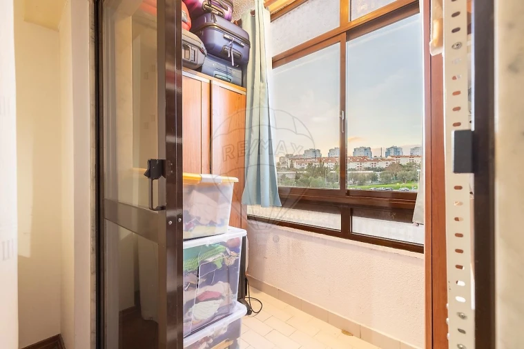 Apartamento T2 para Venda em Póvoa de Santa Iria e Forte da Casa Foto 19