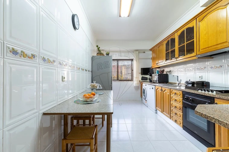 Apartamento T2 para Venda em Póvoa de Santa Iria e Forte da Casa Foto 10