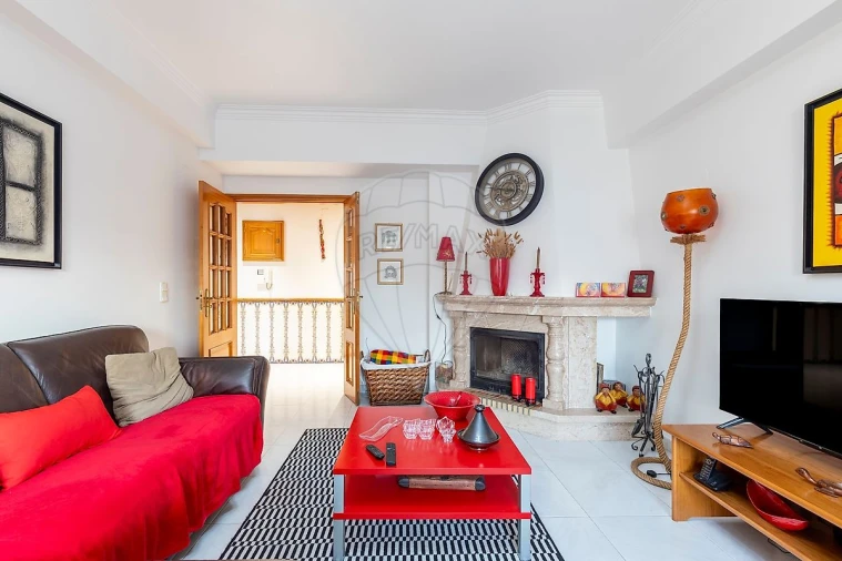 Apartamento T2 para Venda em Póvoa de Santa Iria e Forte da Casa Foto 4