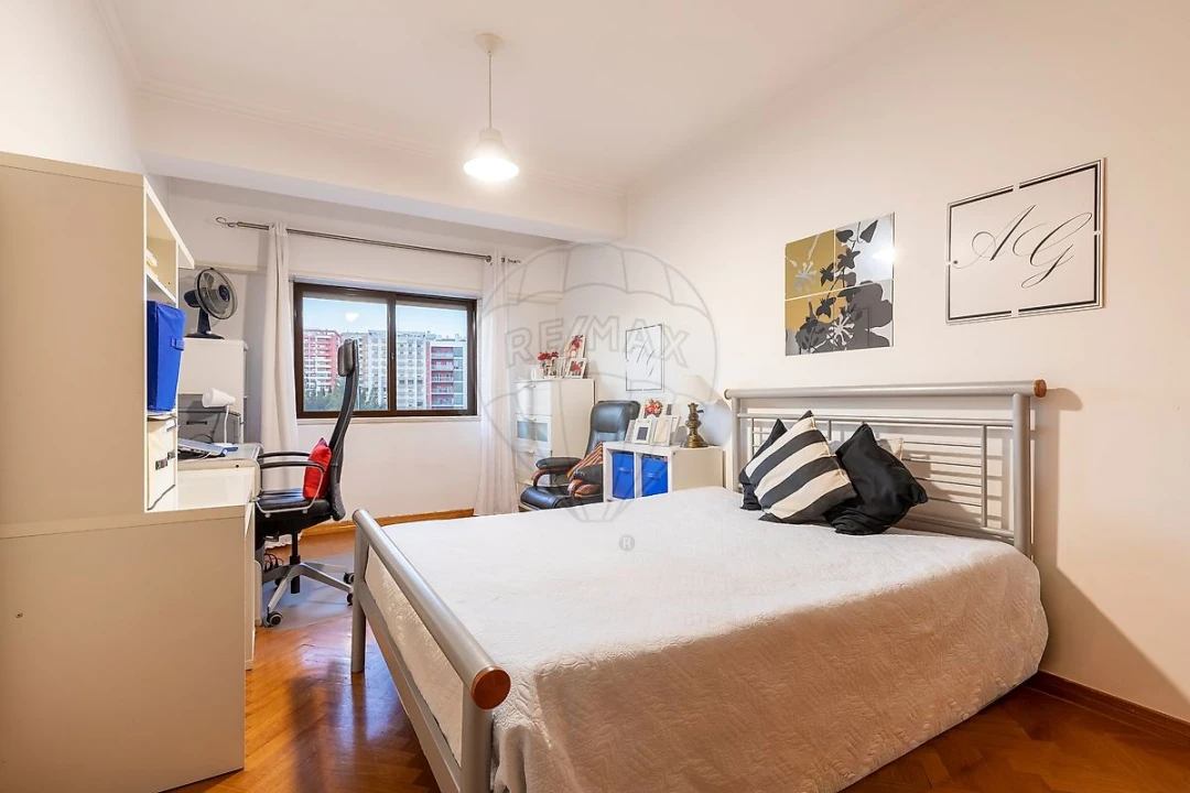 Apartamento T2 para Venda em Póvoa de Santa Iria e Forte da Casa Foto 20