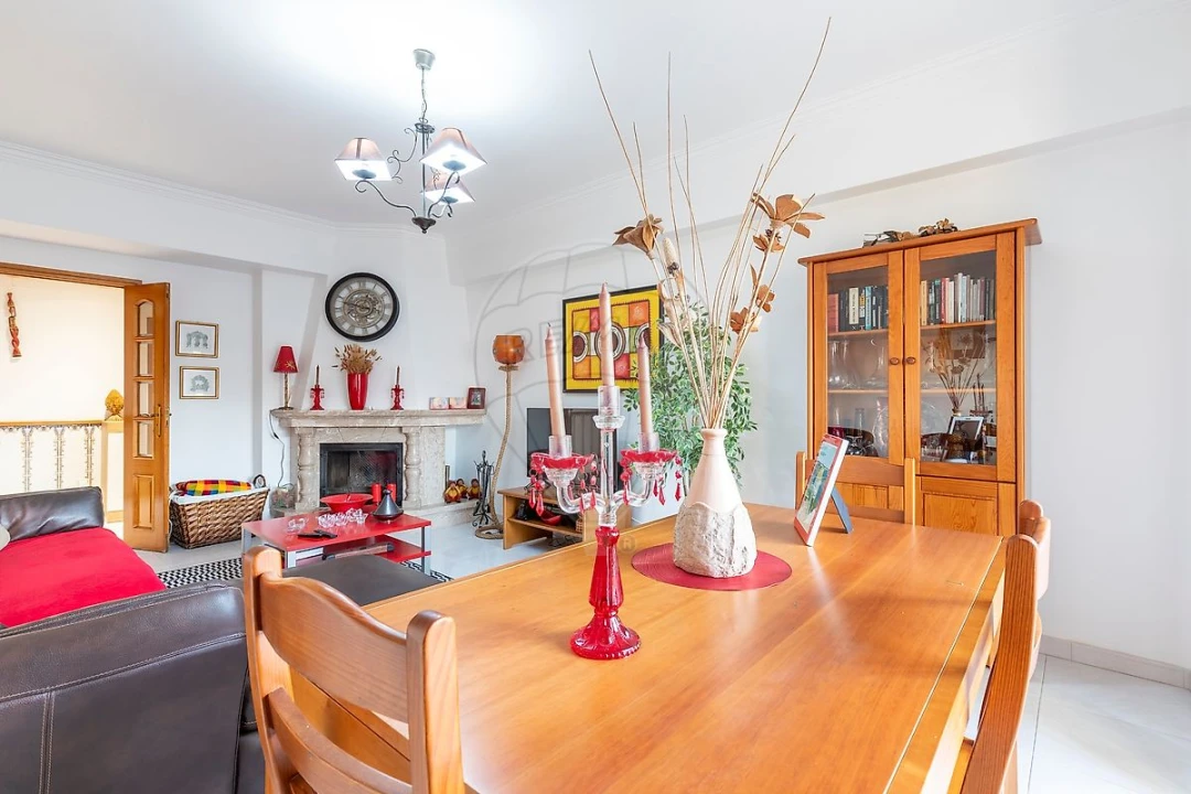 Apartamento T2 para Venda em Póvoa de Santa Iria e Forte da Casa Foto 5