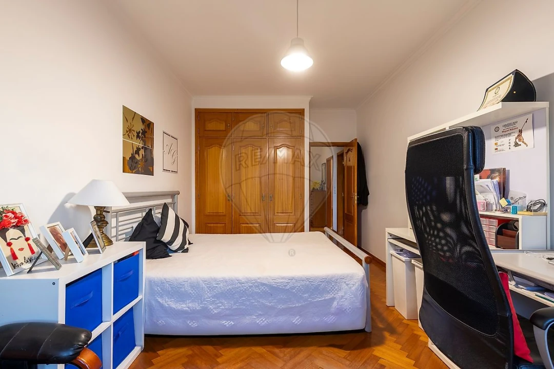 Apartamento T2 para Venda em Póvoa de Santa Iria e Forte da Casa Foto 22