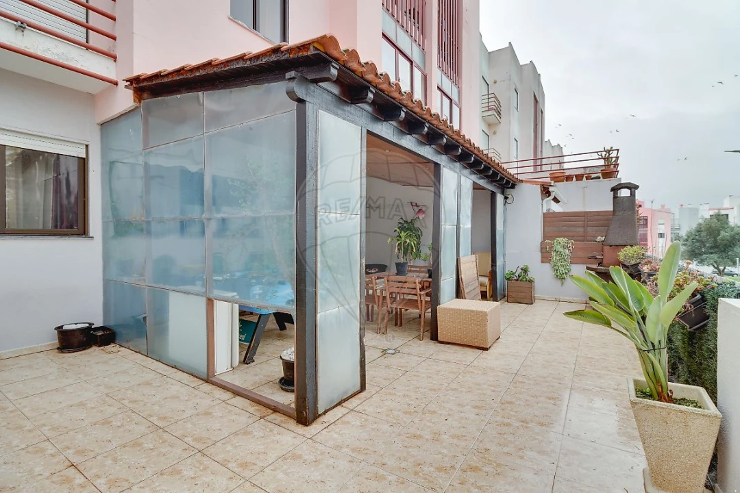 Apartamento T3 para Venda em Vialonga Foto 19