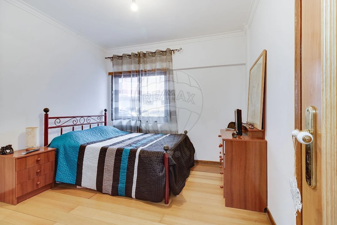 Apartamento T3 para Venda em Vialonga Foto 6