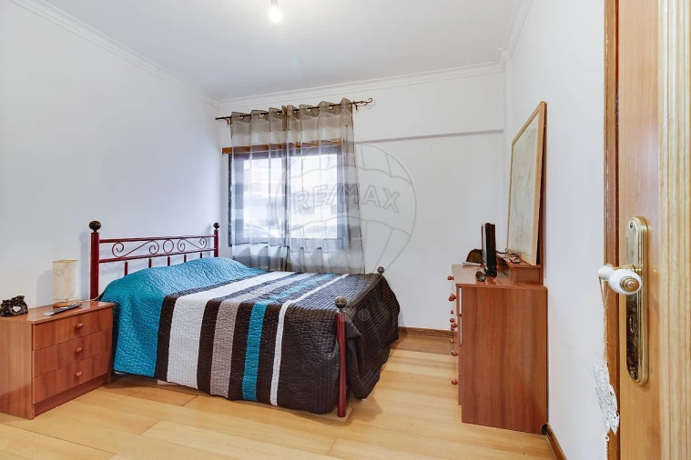 Apartamento T3 para Venda em Vialonga Foto 6