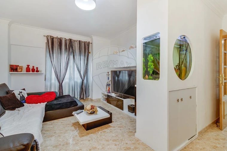 Apartamento T3 para Venda em Vialonga Foto 4