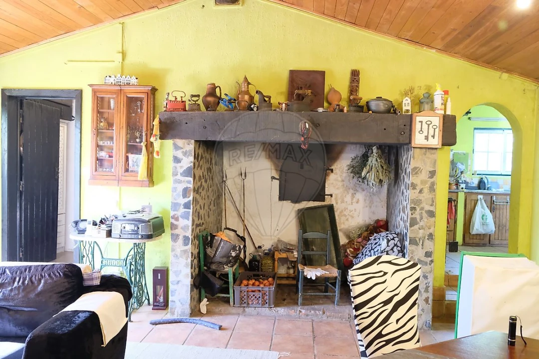 Moradia T2 para Venda em São Martinho das Amoreiras Foto 26