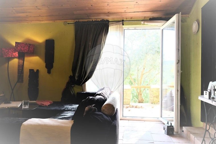 Moradia T2 para Venda em São Martinho das Amoreiras Foto 23