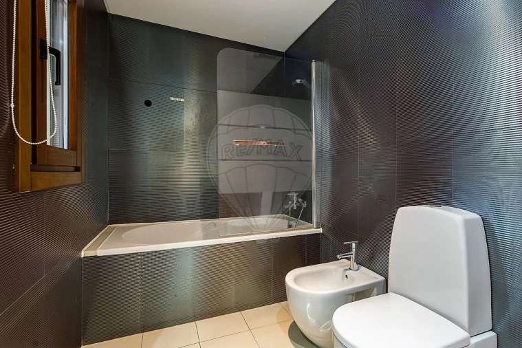 Apartamento T4 para Venda em Sacavém e Prior Velho Foto 19