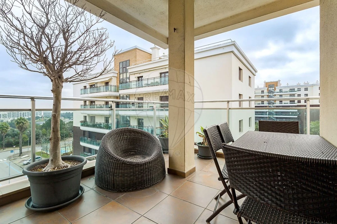 Apartamento T4 para Venda em Sacavém e Prior Velho Foto 22