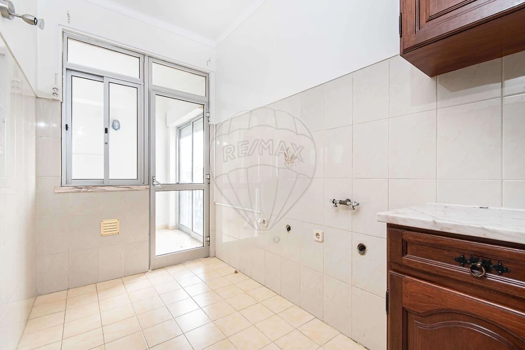 Apartamento T2 para Venda em Rio Maior Foto 10