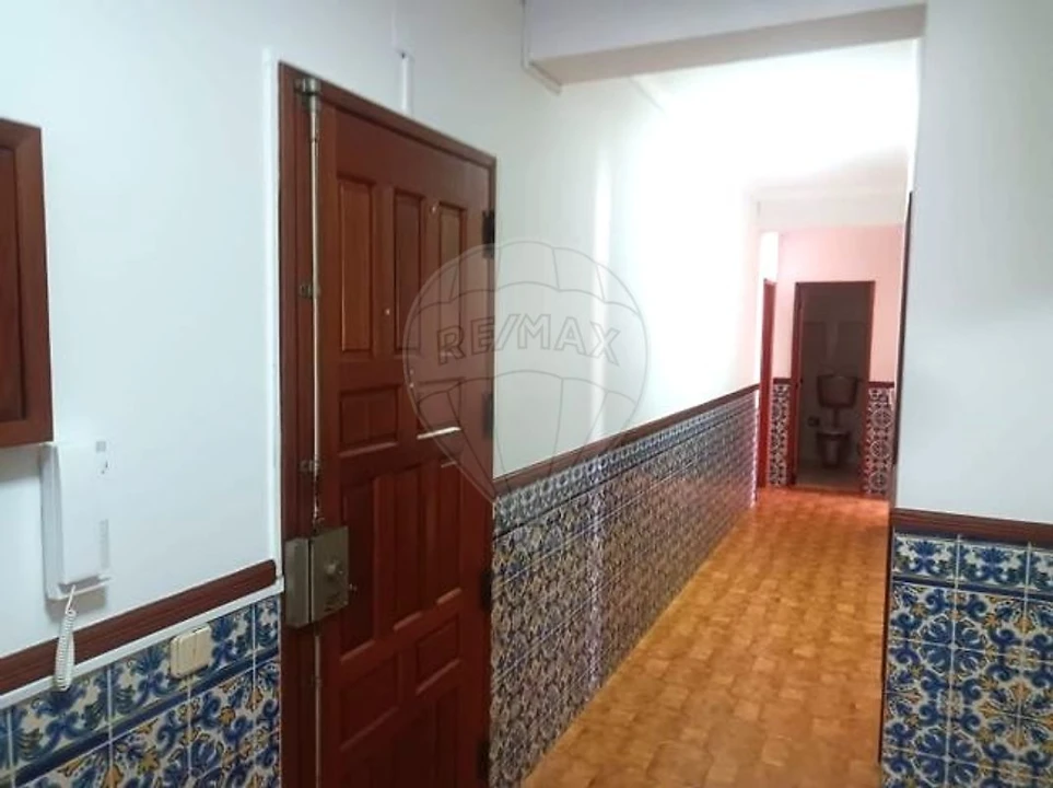 Apartamento T2 para Venda em Rio Maior Foto 7