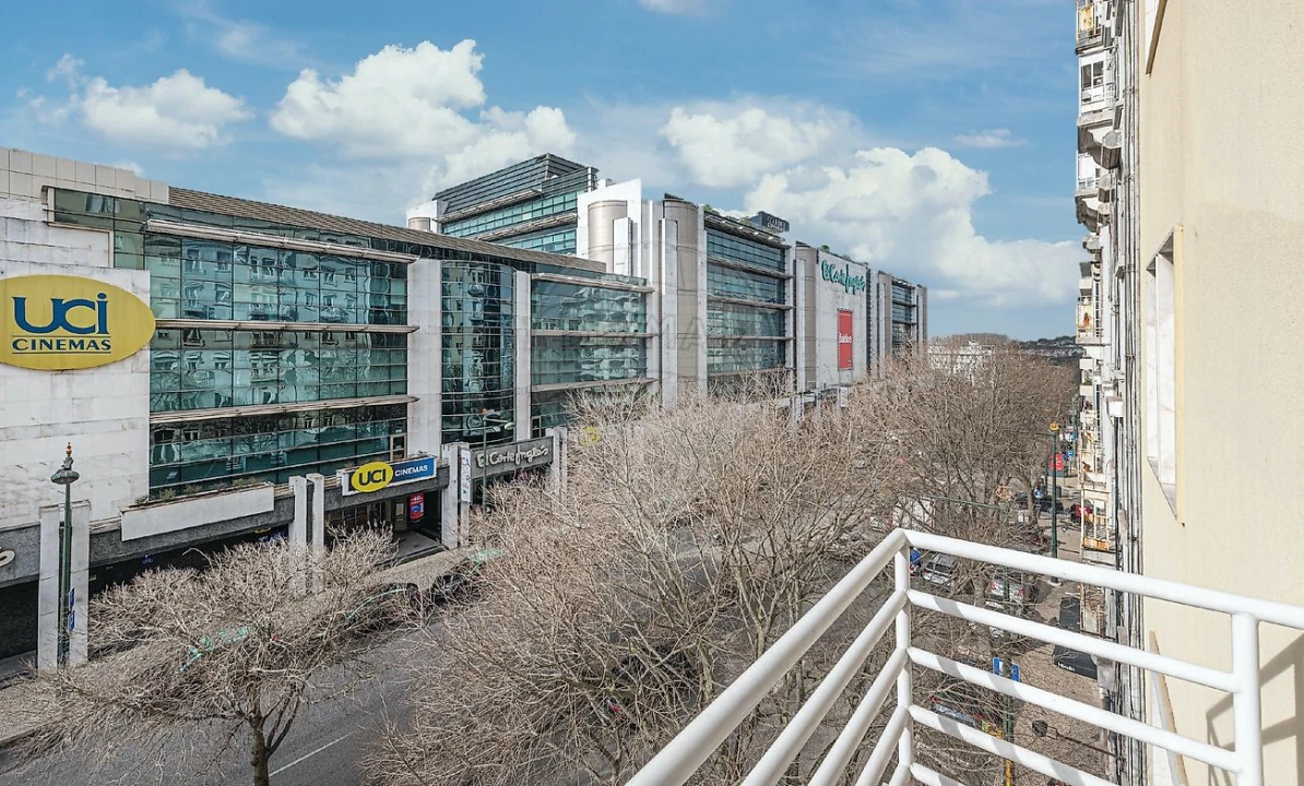 Apartamento T1 para Arrendamento em Avenidas Novas Foto 12