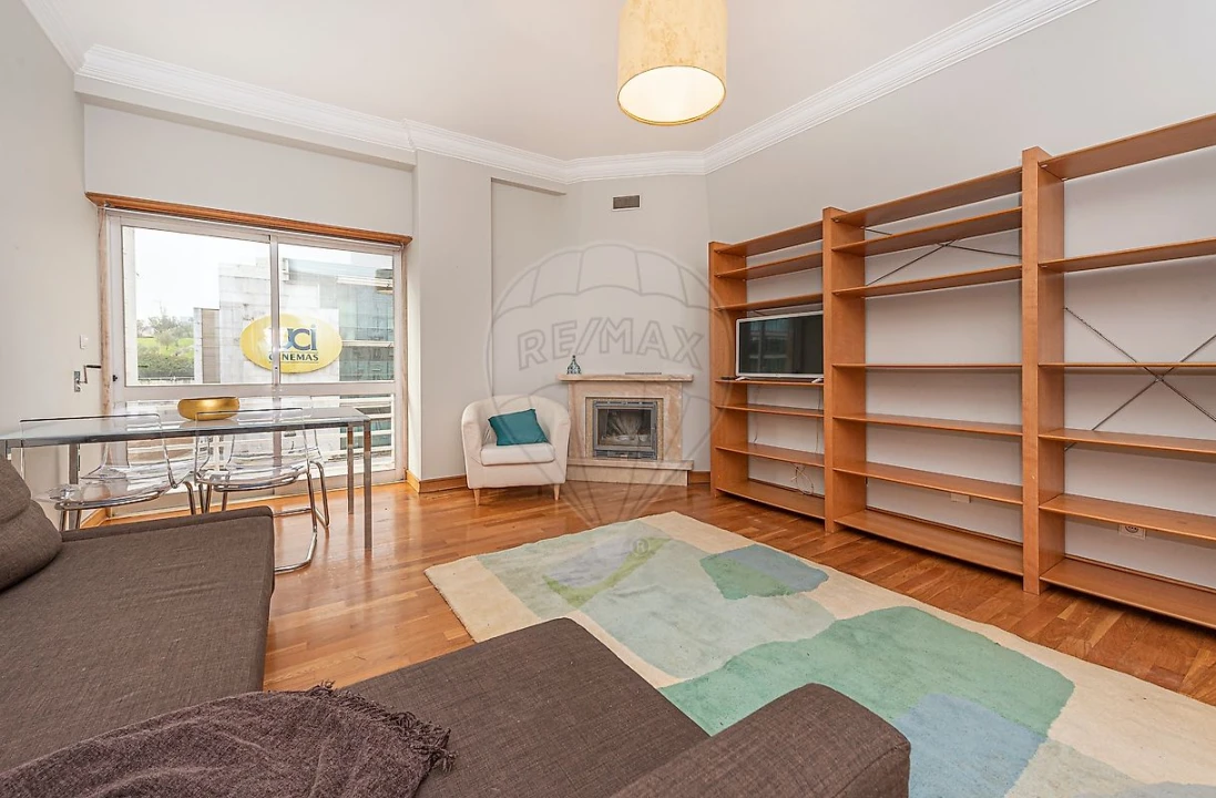 Apartamento T1 para Arrendamento em Avenidas Novas Foto 8