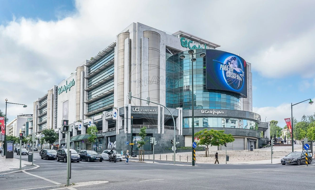 Apartamento T1 para Arrendamento em Avenidas Novas Foto 1