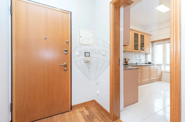 Apartamento T1 para Arrendamento em Avenidas Novas Foto 22