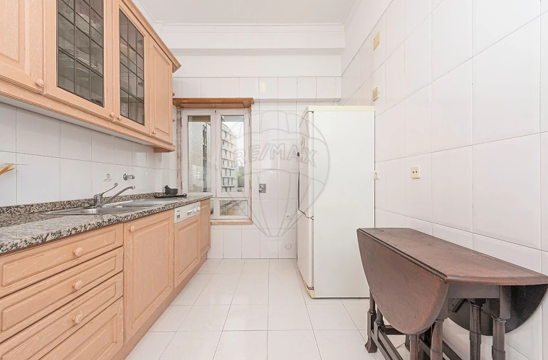 Apartamento T1 para Arrendamento em Avenidas Novas Foto 19