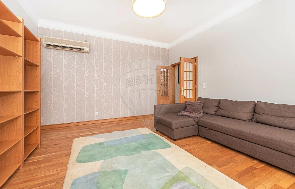 Apartamento T1 para Arrendamento em Avenidas Novas Foto 13