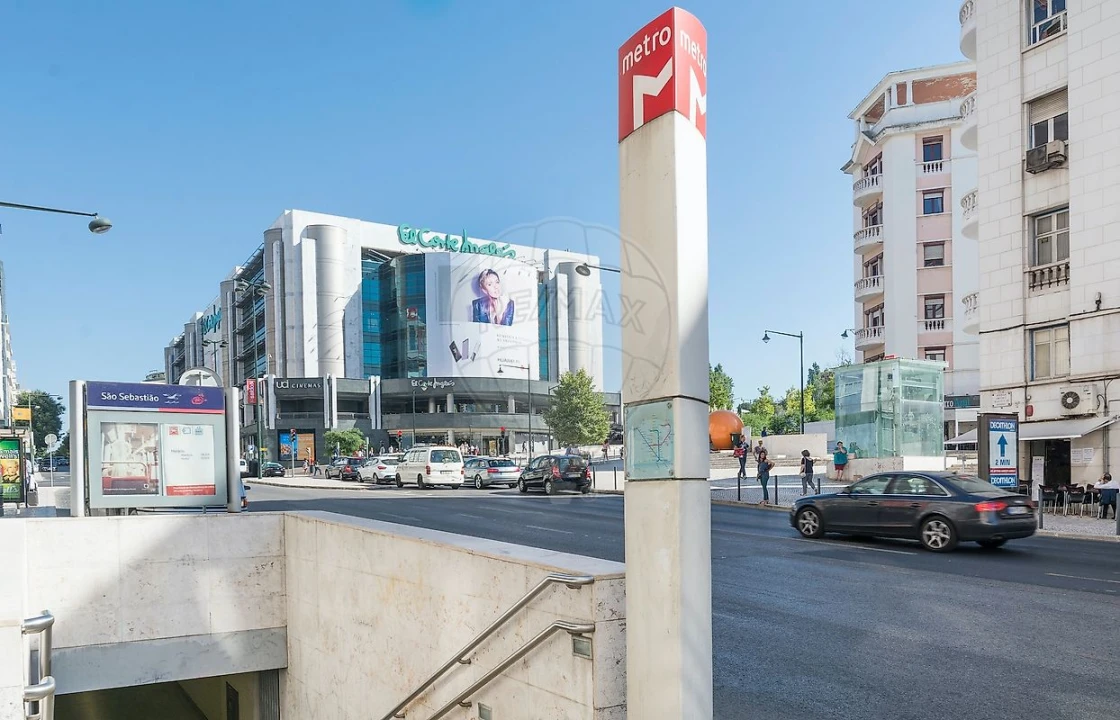 Apartamento T1 para Arrendamento em Avenidas Novas Foto 28