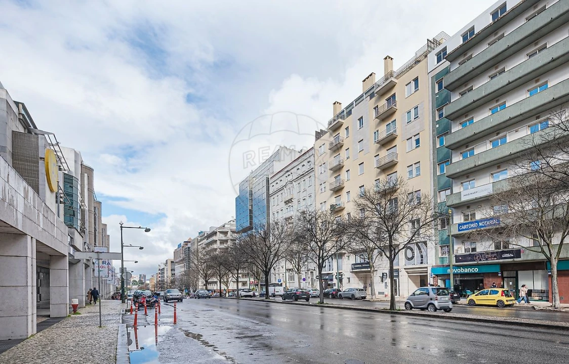 Apartamento T1 para Arrendamento em Avenidas Novas Foto 27