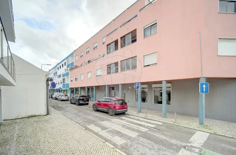 Apartamento T3 para Venda em Alhos Vedros Foto 24