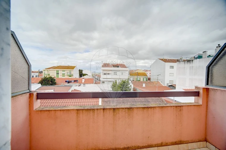 Apartamento T3 para Venda em Alhos Vedros Foto 18