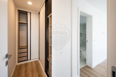 Moradia T4 para Venda em Cardosas