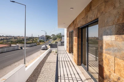 Moradia T4 para Venda em Cardosas