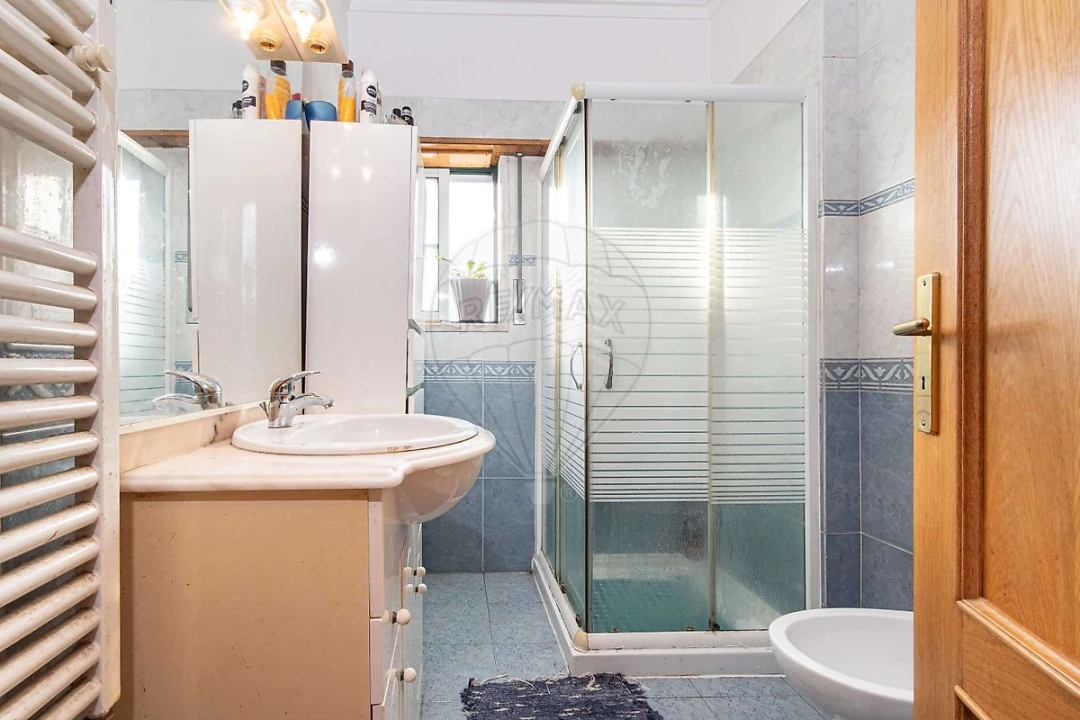 Apartamento T3 para Venda em Carregado e Cadafais Foto 13