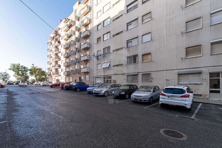 Apartamento T3 para Venda em Carregado e Cadafais Foto 23