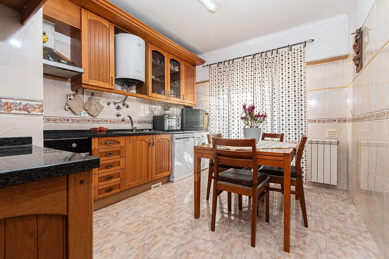 Apartamento T3 para Venda em Carregado e Cadafais Foto 5