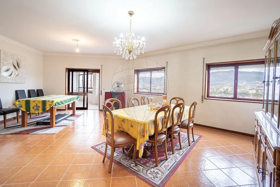 Apartamento T4 para Venda em Ferreiros, Prozelo e Besteiros Foto 39