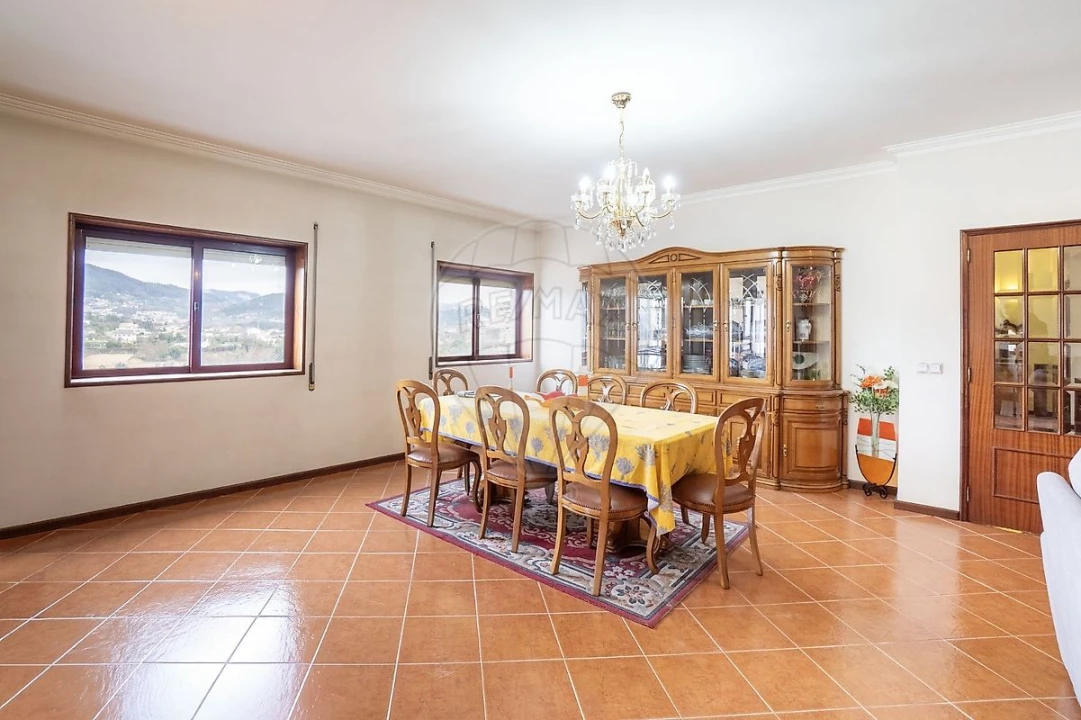 Apartamento T4 para Venda em Ferreiros, Prozelo e Besteiros Foto 38