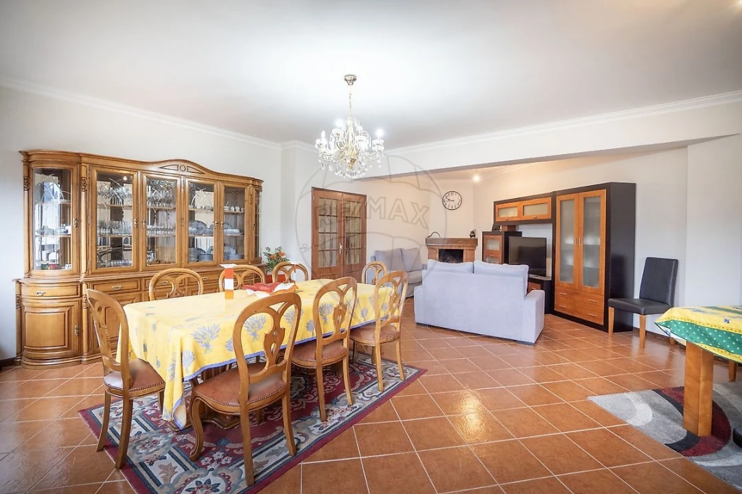 Apartamento T4 para Venda em Ferreiros, Prozelo e Besteiros Foto 41